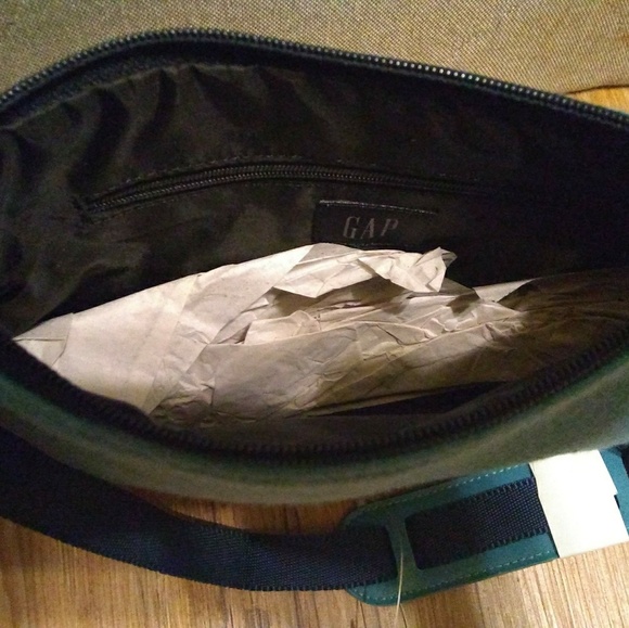 NWT Gap Hand bag - Picture 4 of 4